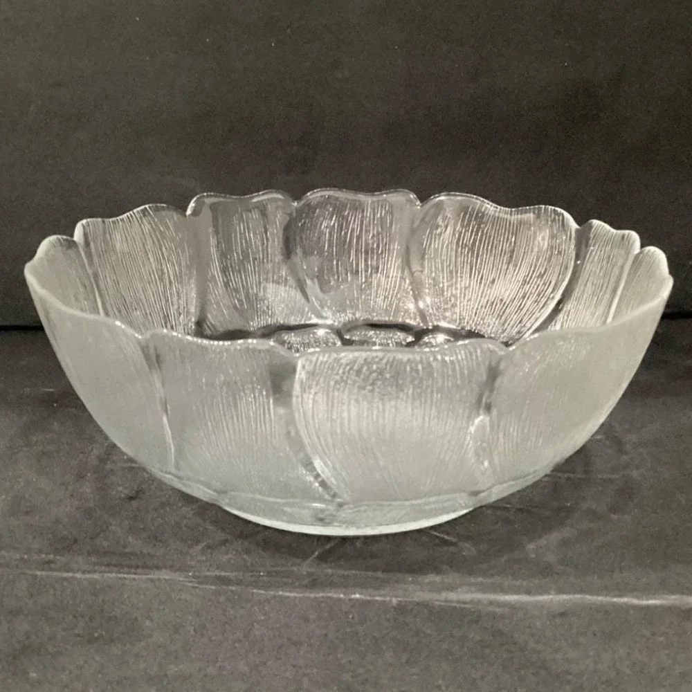 Arcoroc Fleur Serving Bowl, Vintage Clear Tempered Glass Replacement Centerpiece